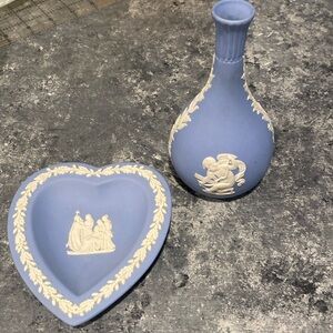 Lot of 2 Wedgewood pieces-small vase and heart-shaped dish